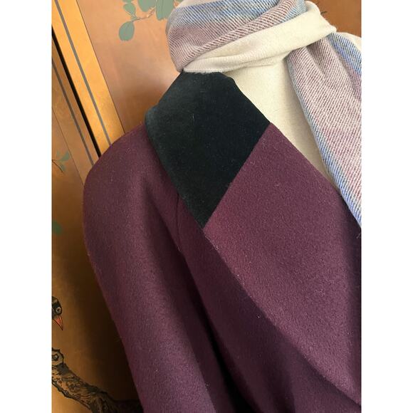 Vintage pure wool coat in deep purple, size L - Picture 8 of 8